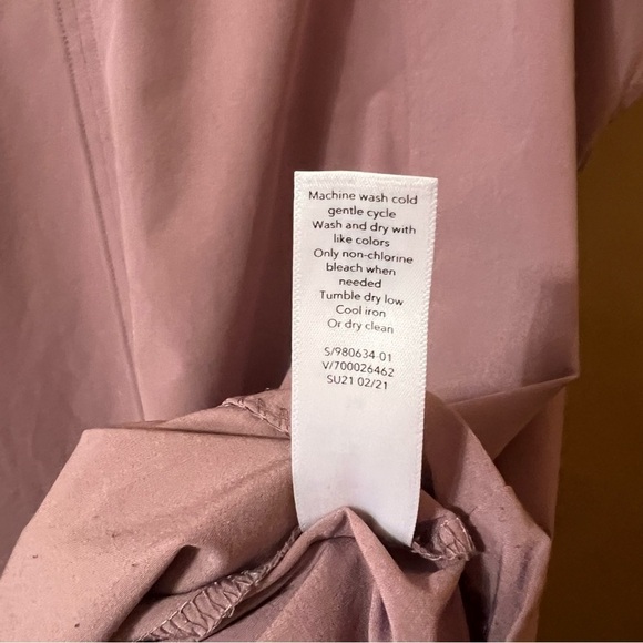 Athleta | Boulevard V-Neck Tee Popover Relaxed Top in Cascadia Violet Size 1X - Picture 10 of 11